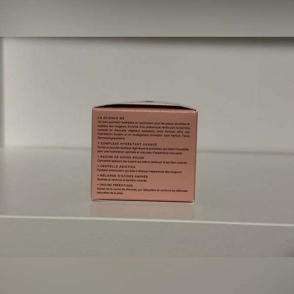 MZ SKIN BY DR. MARYAM ZAMANI | THE CALMING MOISTURISER - Picture 10 of 11